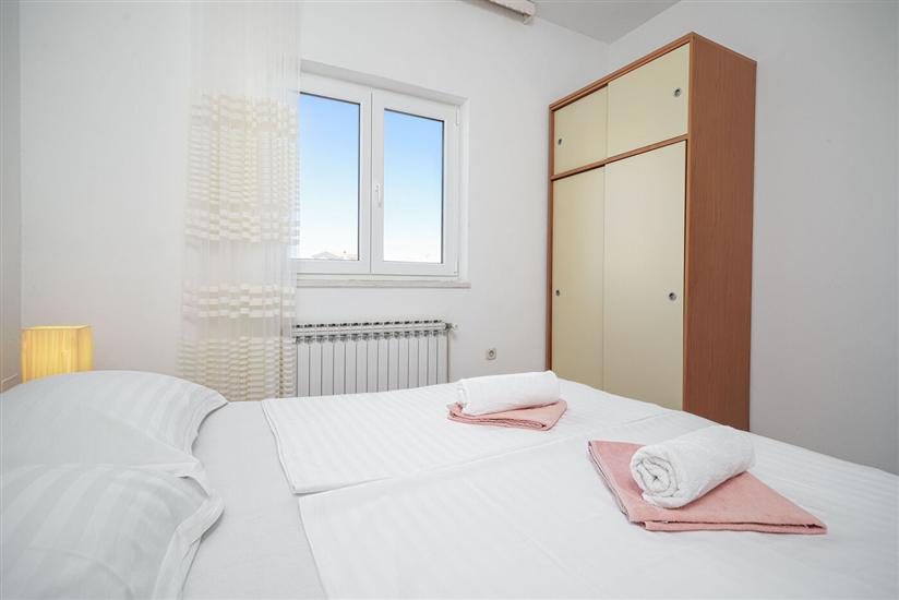 Apartment A5, for 5 persons