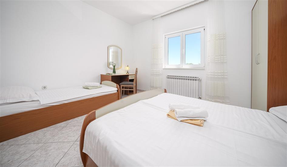 Apartment A5, for 5 persons