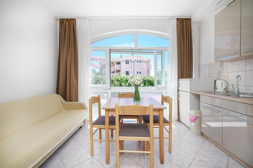 Apartment A2, for 3 persons