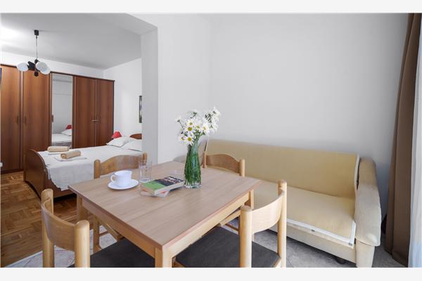 Apartment A2, for 3 persons