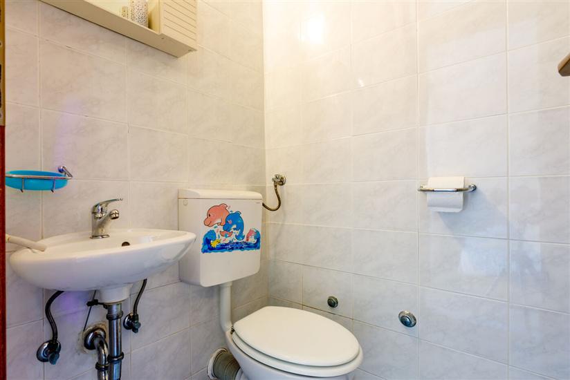 Room S1, for 2 persons