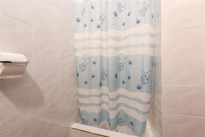 Room S1, for 2 persons