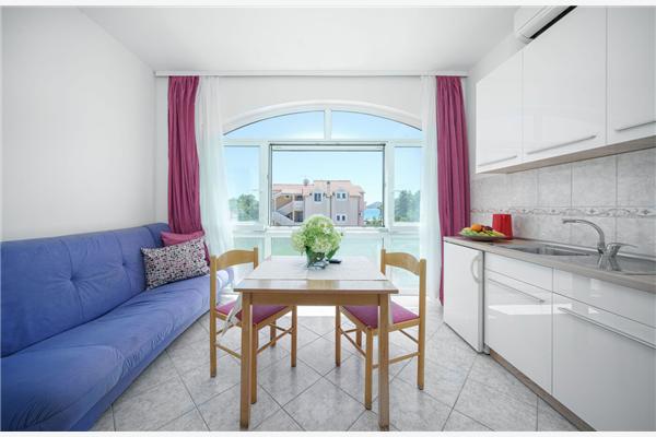 Apartment A4, for 3 persons