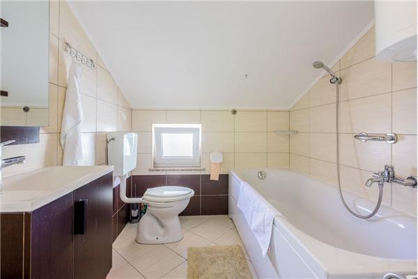 Apartment A2, for 3 persons