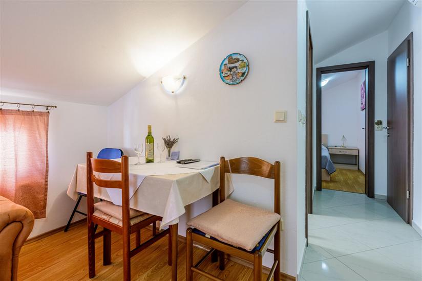 Apartment A2, for 3 persons