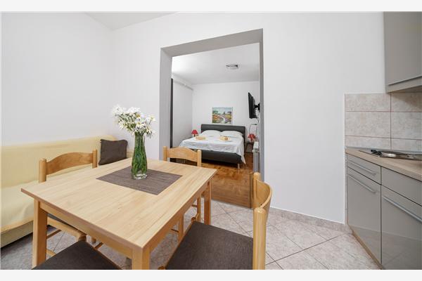 Apartment A1, for 3 persons
