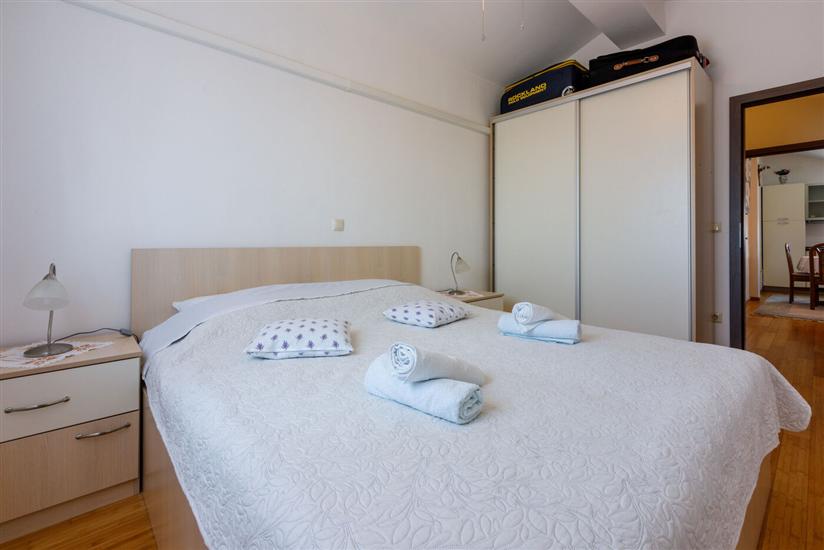 Apartment A3, for 5 persons