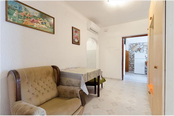 Apartment A2, for 4 persons