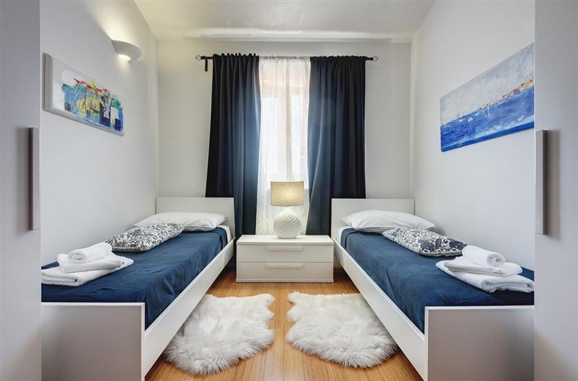 House K1, for 8 persons