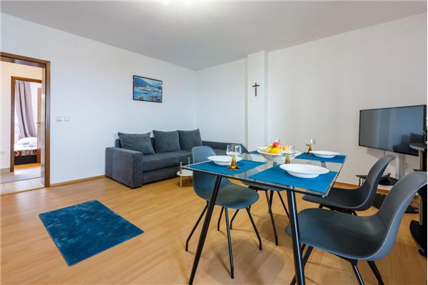 Apartment A2, for 5 persons