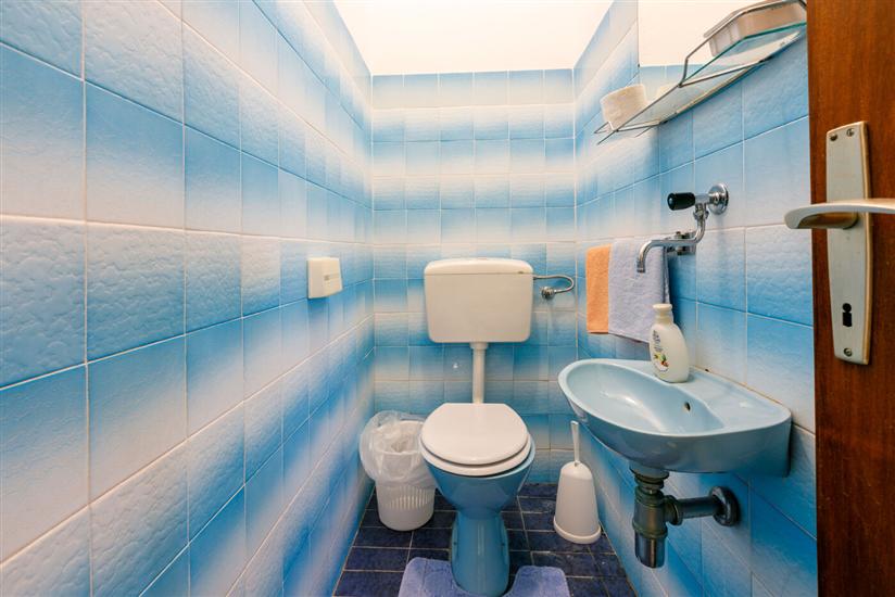 Apartment A1, for 6 persons