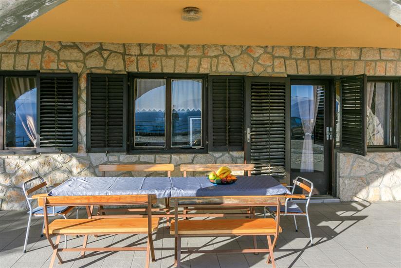 Apartment A1, for 6 persons