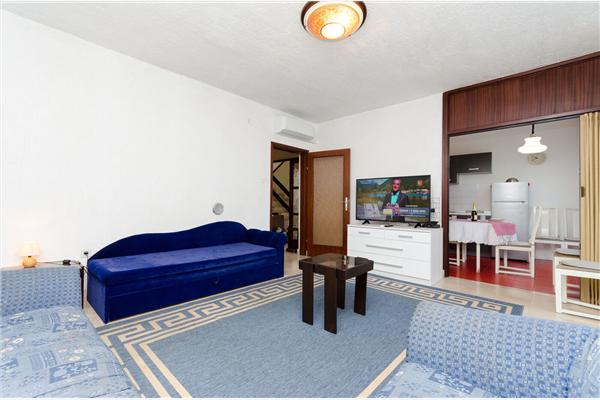 House K1, for 8 persons