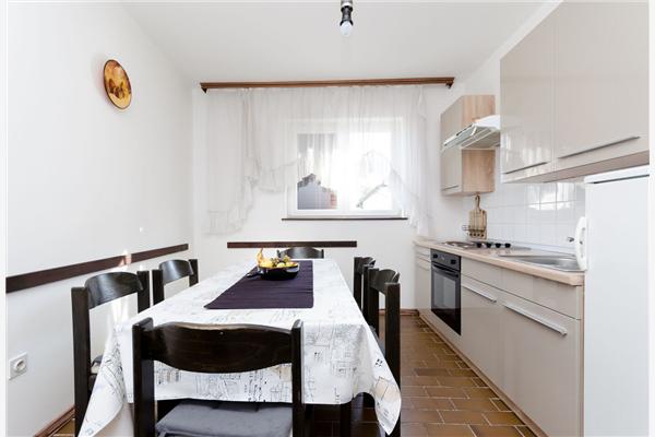 House K1, for 8 persons