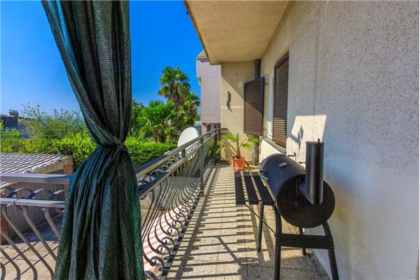 Apartment A2, for 7 persons