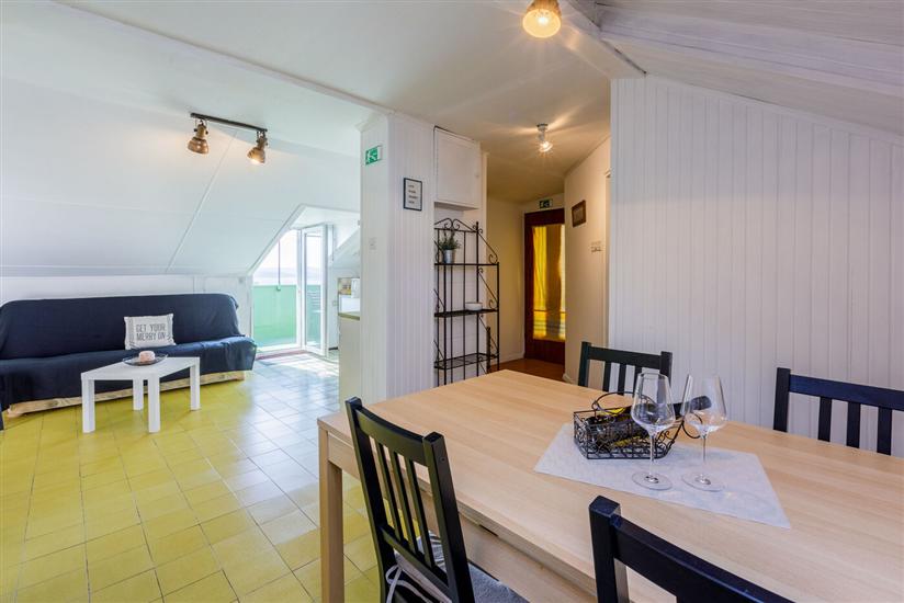 Apartment A3, for 5 persons