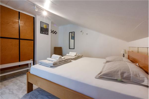 Apartment A3, for 5 persons