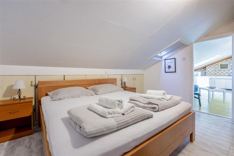 Apartment A3, for 5 persons