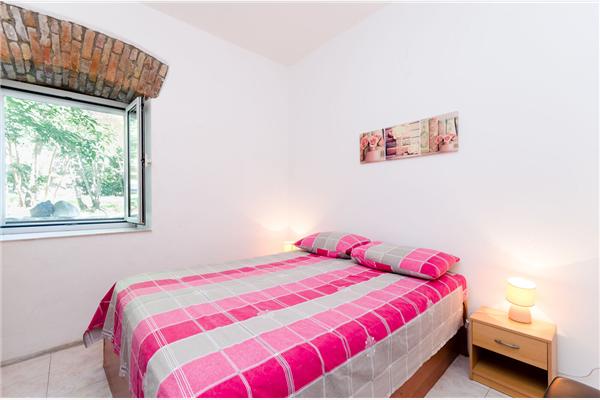 Apartment A5, for 5 persons