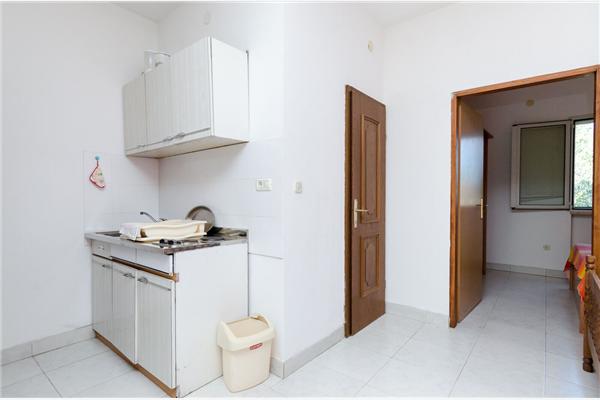 Apartment A7, for 8 persons
