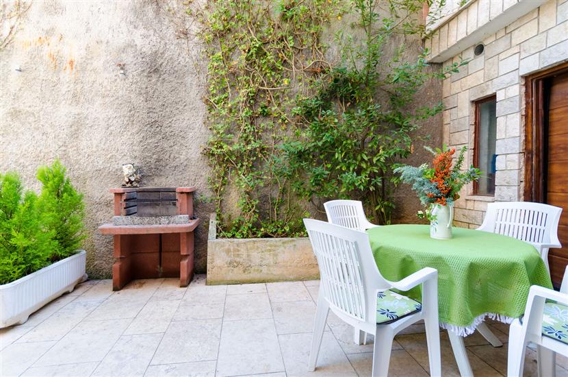 Apartment A2, for 4 persons