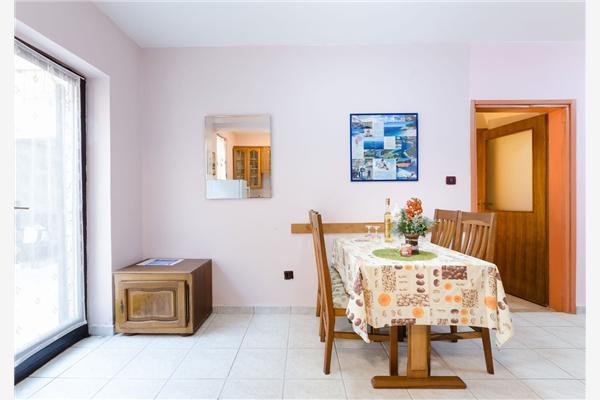 Apartment A2, for 4 persons