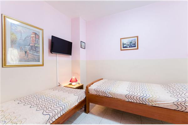 Apartment A2, for 4 persons