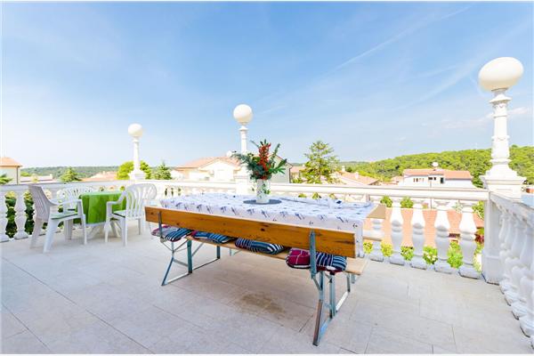 Apartment A4, for 6 persons