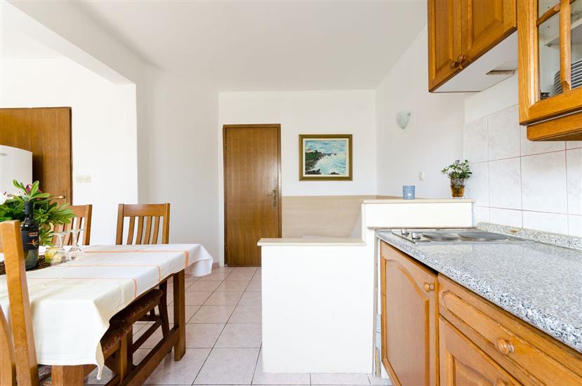 Apartment A4, for 6 persons