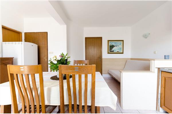 Apartment A4, for 6 persons