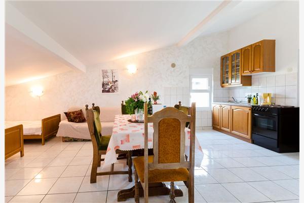 Apartment A7, for 3 persons