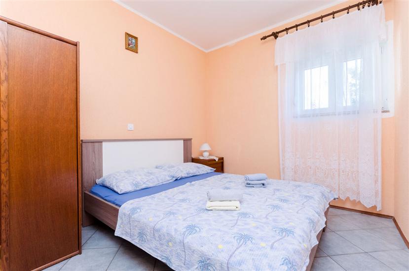 Apartment A2, for 4 persons
