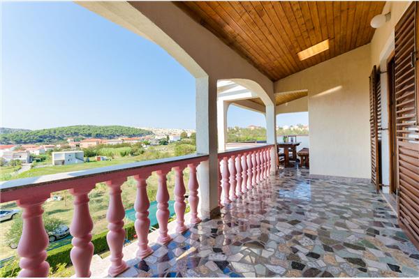 Apartment A3, for 7 persons