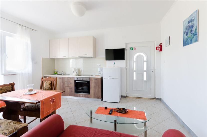 Apartment A4, for 3 persons