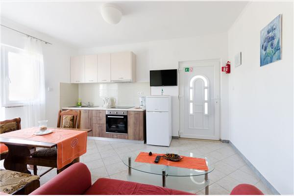 Apartment A4, for 3 persons