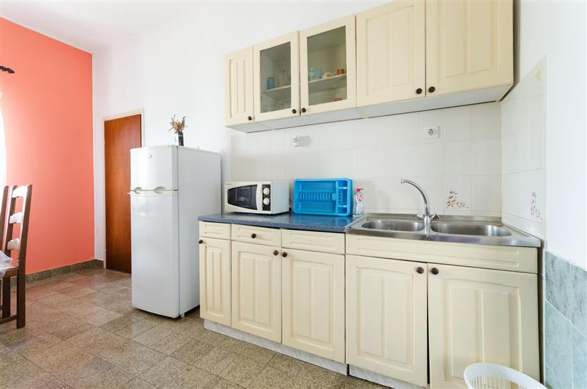 Apartment A4, for 8 persons