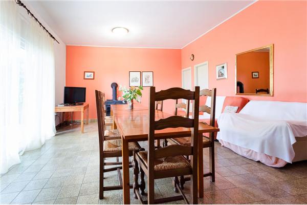 Apartment A4, for 8 persons