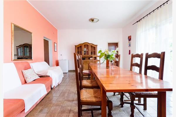 Apartment A4, for 8 persons