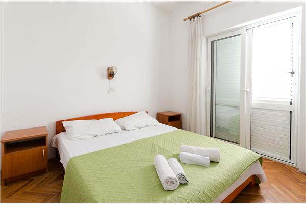 Apartment A4, for 8 persons