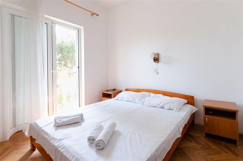 Apartment A4, for 8 persons