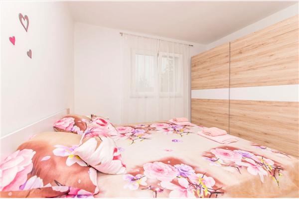 Apartment A1, for 8 persons