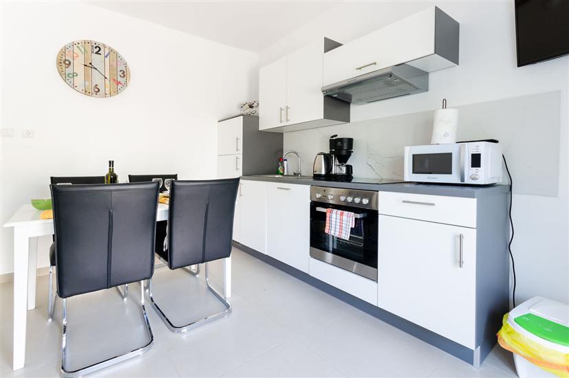 Apartment A1, for 5 persons