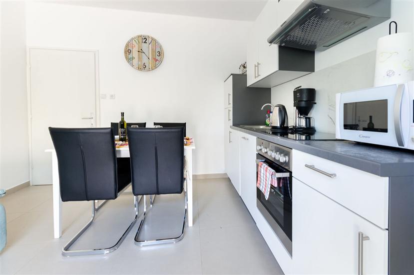 Apartment A1, for 5 persons