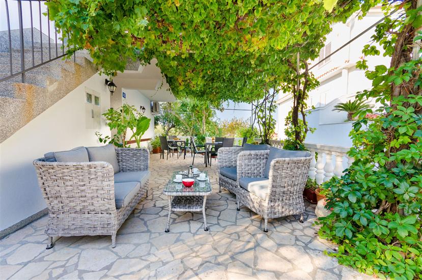 Apartments and Rooms Bianca