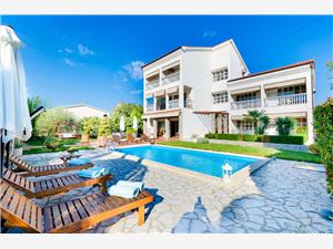 Apartments Sinisa Malinska Malinska - island Krk, Size 38.00 m2, Accommodation with pool