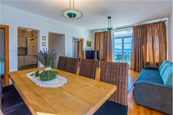 Apartment A5, for 6 persons