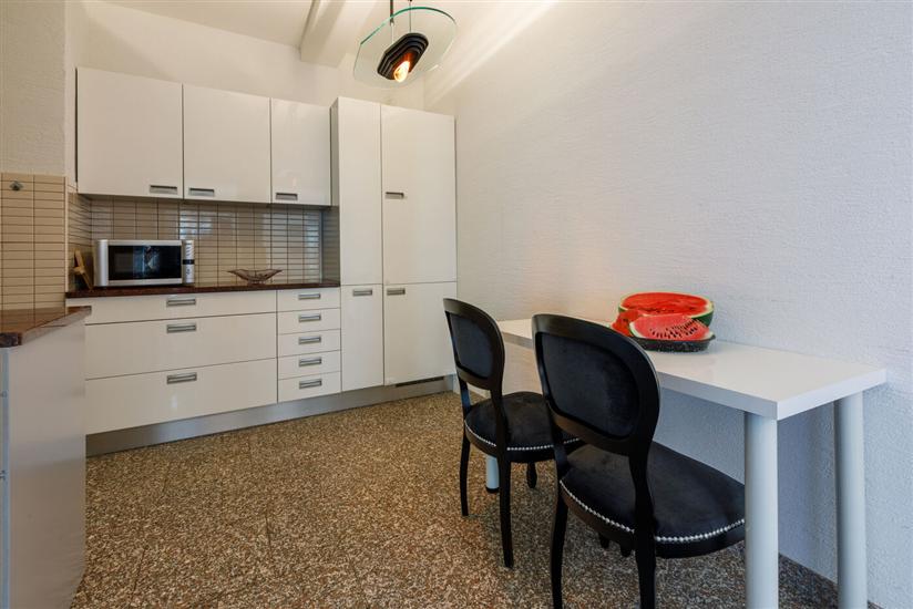 Apartment A5, for 6 persons