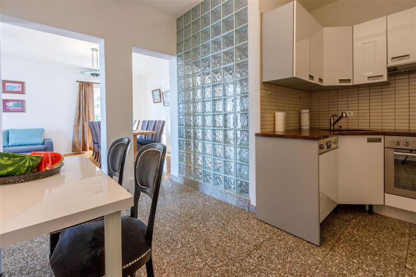 Apartment A5, for 6 persons