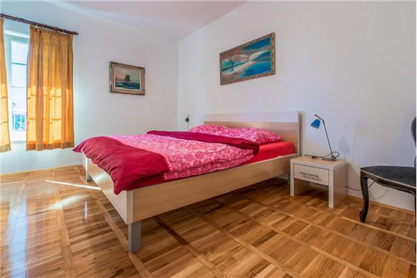 Apartment A5, for 6 persons