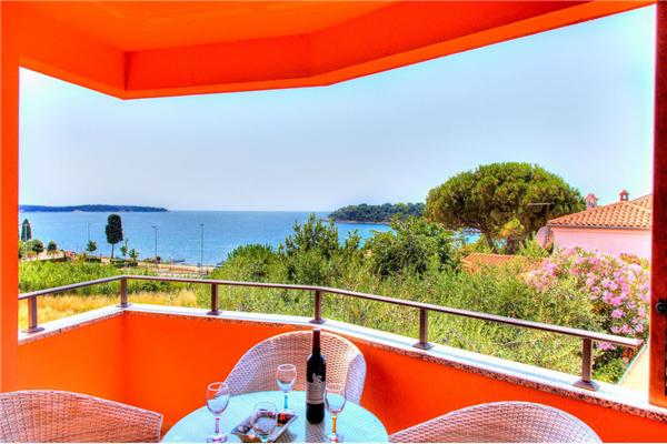 Apartment A2, for 4 persons